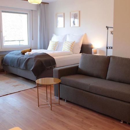 Zentral. Stylisch. Balkon & Parkplatz. Netflix Apartment Holzgerlingen Luaran gambar