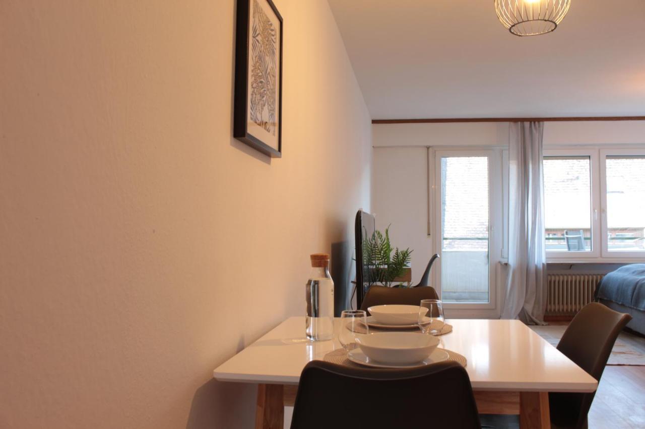 Zentral. Stylisch. Balkon & Parkplatz. Netflix Apartment Holzgerlingen Luaran gambar