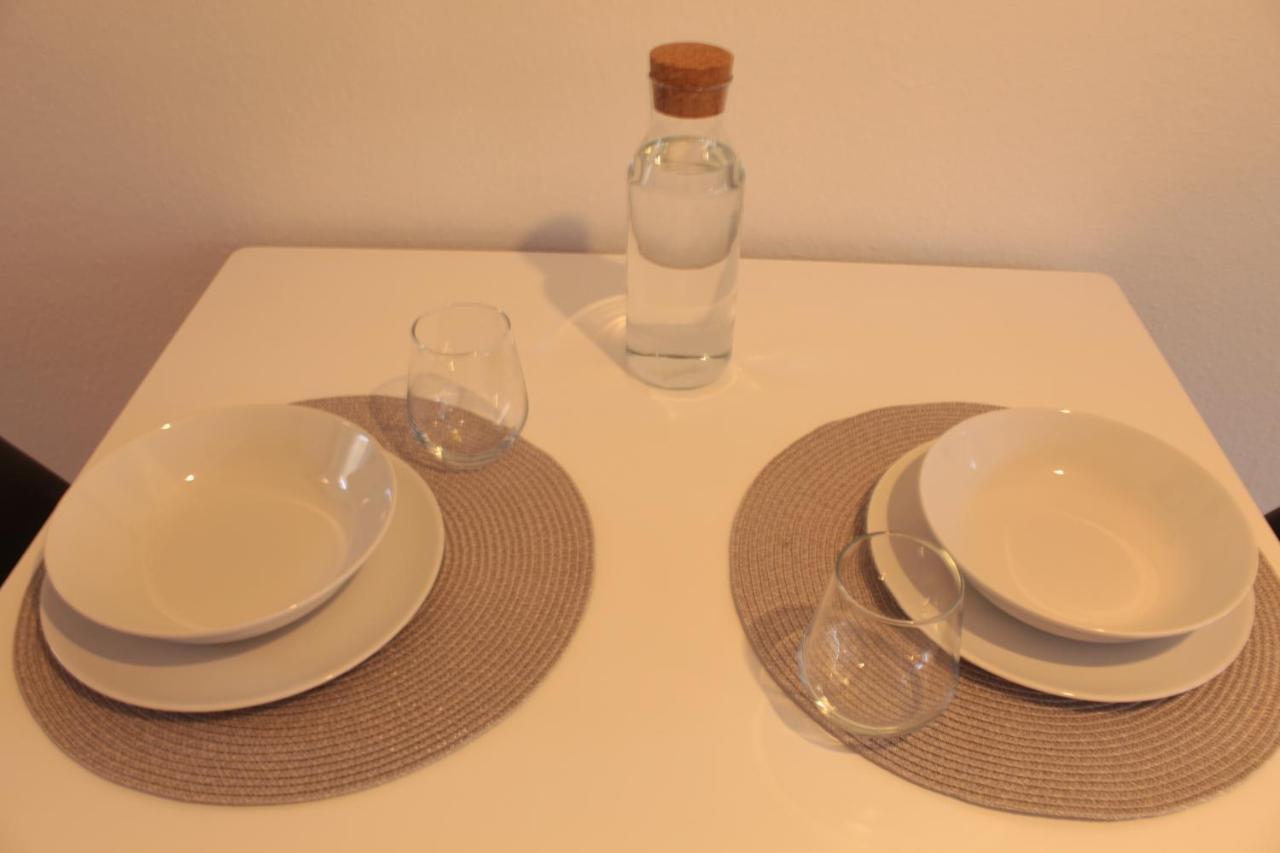 Zentral. Stylisch. Balkon & Parkplatz. Netflix Apartment Holzgerlingen Luaran gambar